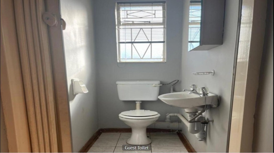 2 Bedroom Property for Sale in Flamwood North West